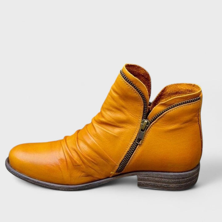 LORENA™ DESIGNED TO SUPPORT YOUR FEET