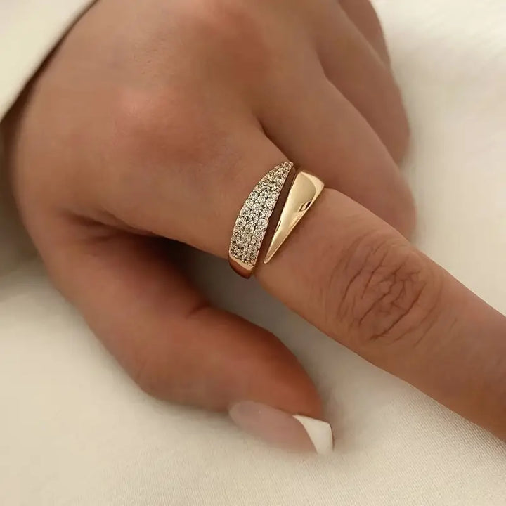 LUNARA HAVEN RING™ - ELEGANT SPARKLING RING (1+1 FREE)