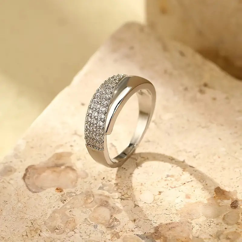 LUNARA HAVEN RING™ - ELEGANT SPARKLING RING (1+1 FREE)