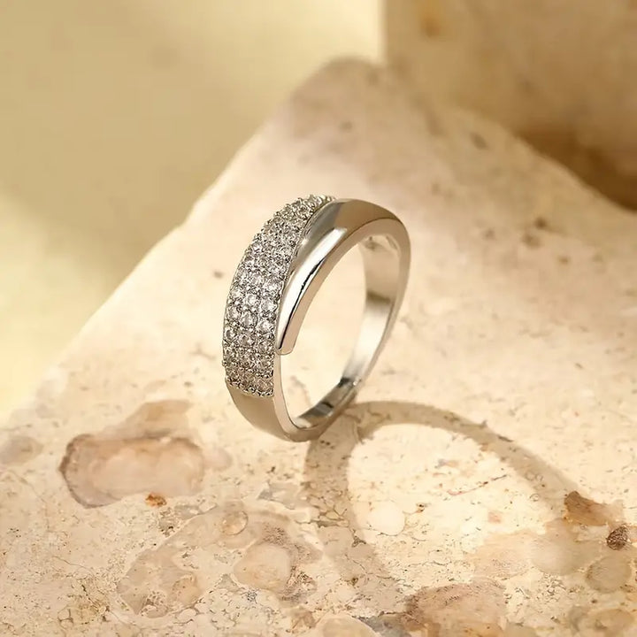 LUNARA HAVEN RING™ - ELEGANT SPARKLING RING (1+1 FREE)